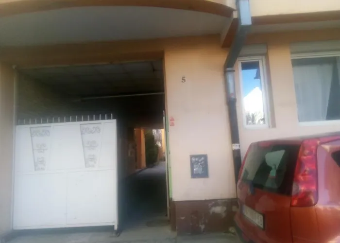 Ivana Center Apartamento *